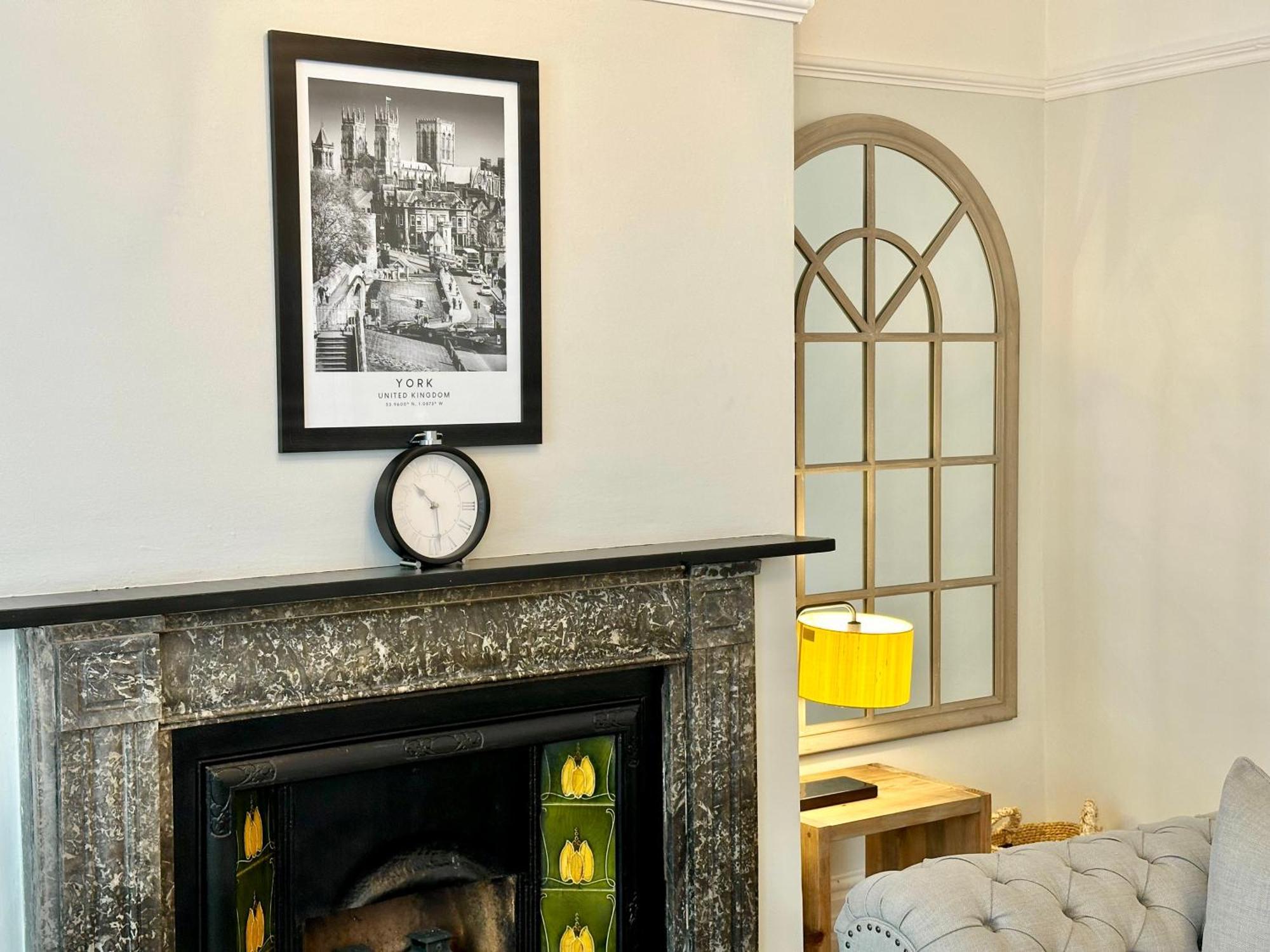 Gillygate Nest With Free Allocated Parking York Buitenkant foto